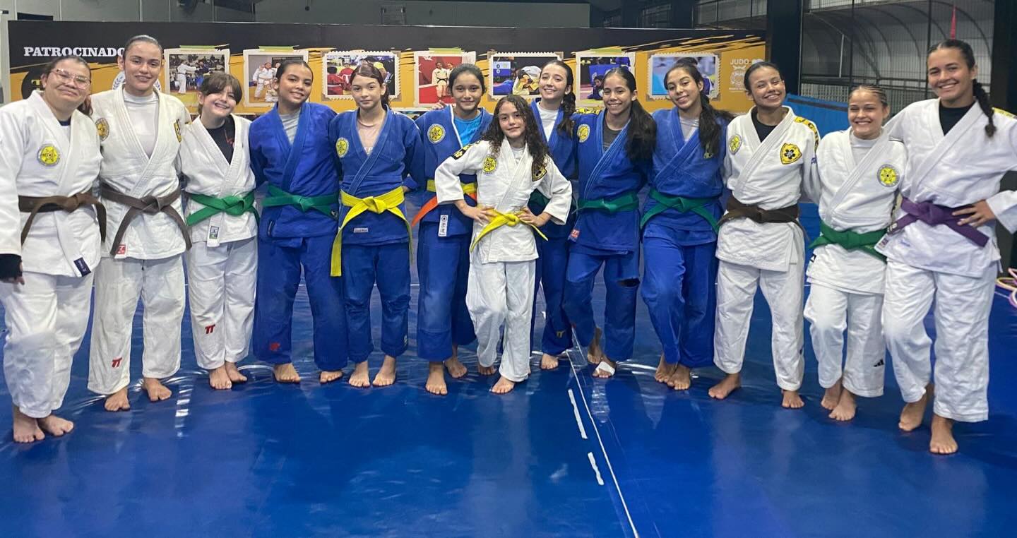 Treino de Judô Só Mulheres no Judô Clube Rocha